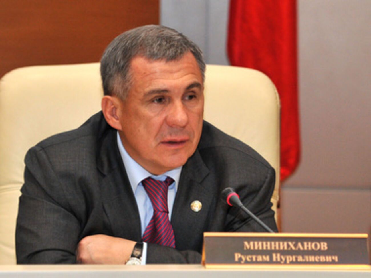 Рустам Минниханов