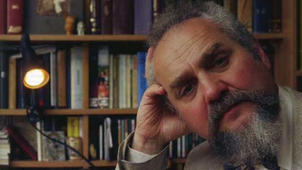 МГИМО вынесло Андрею Зубову "глубокое порицание" за статью, критикующую введение войск в Крым