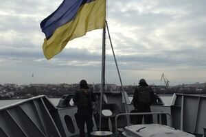 Украинские моряки на корабле "Славутич"