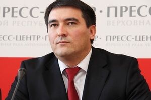 Рустам Темиргалиев --- заместитель самопровозглашенного главы Совета Министров Крыма Сергея Аксенова