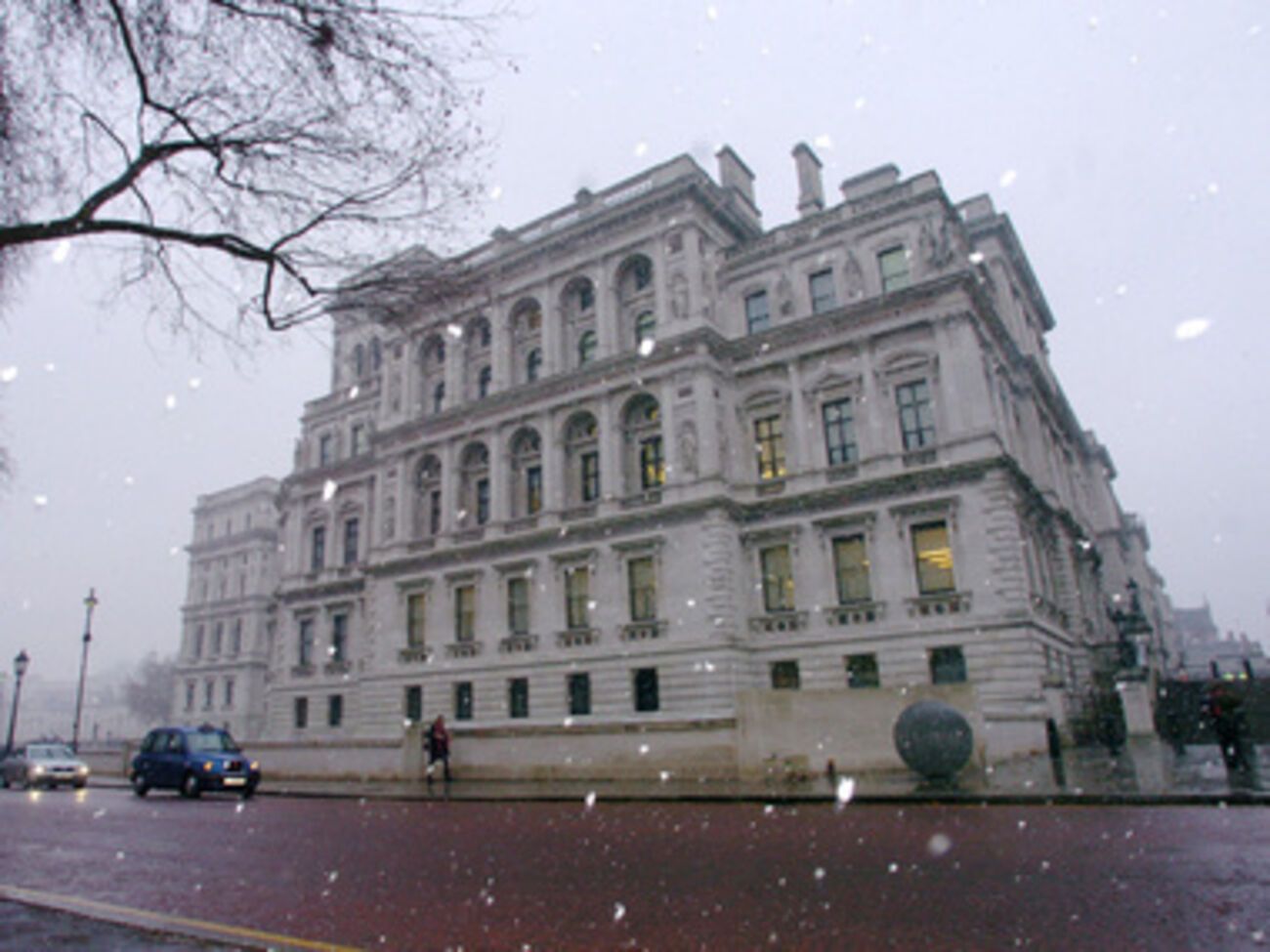 МИД Британии отчитался об отправке в Киев экспертов