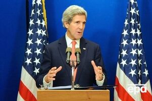 Американцев просят держаться подальше от больших скоплений народа и захваченных зданий