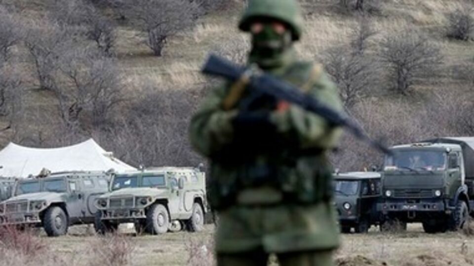 Наблюдателей встретили выстрелами в воздух