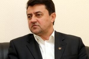 Предпродажу остановили 9 марта 2014 года