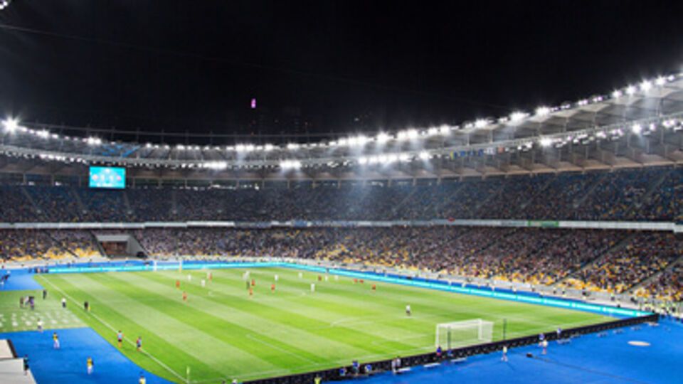 Премьер-лига перенесла матч из Симферополя в Киев