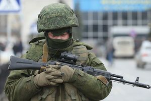 Российские военнослужащие оккупировали Крым 28 февраля