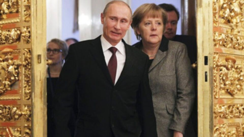 Путин и Меркель снова обсудили Украину