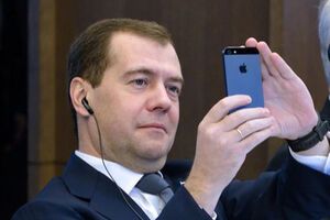«Киевстар» и «МТС Украина» будут продолжать обслуживать абонентов Крыма в штатном режиме