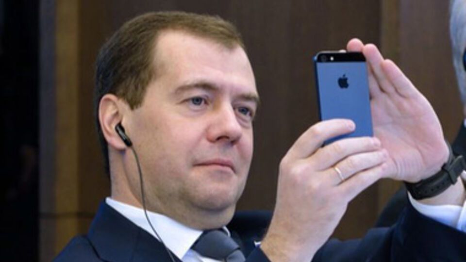 «Киевстар» и «МТС Украина» будут продолжать обслуживать абонентов Крыма в штатном режиме