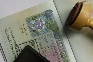 Россияне теперь смогут находиться в Украине 90 дней, сообщает МИД
