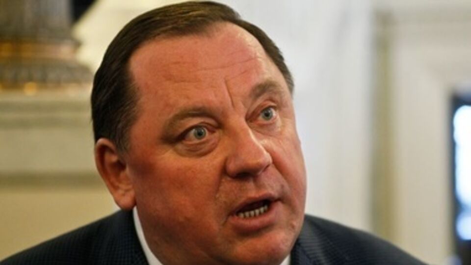 Петра Мельника задержали по прибытии из Лондона