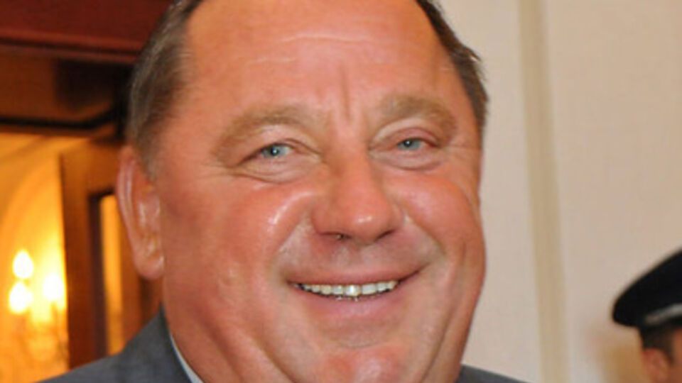 Петр Мельник