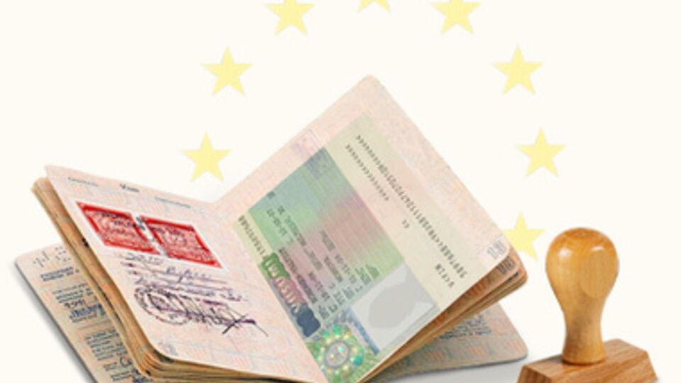 ЕС собирается упростить процедуры выдачи виз