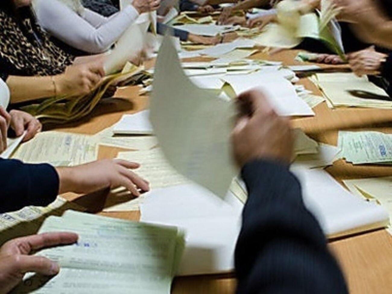 Следственная комиссия под руководством Геннадия Москаля продолжает расследование избиения и расстрела мирных граждан на Майдане