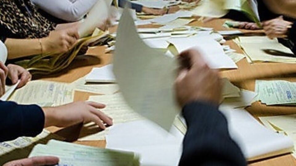 Следственная комиссия под руководством Геннадия Москаля продолжает расследование избиения и расстрела мирных граждан на Майдане