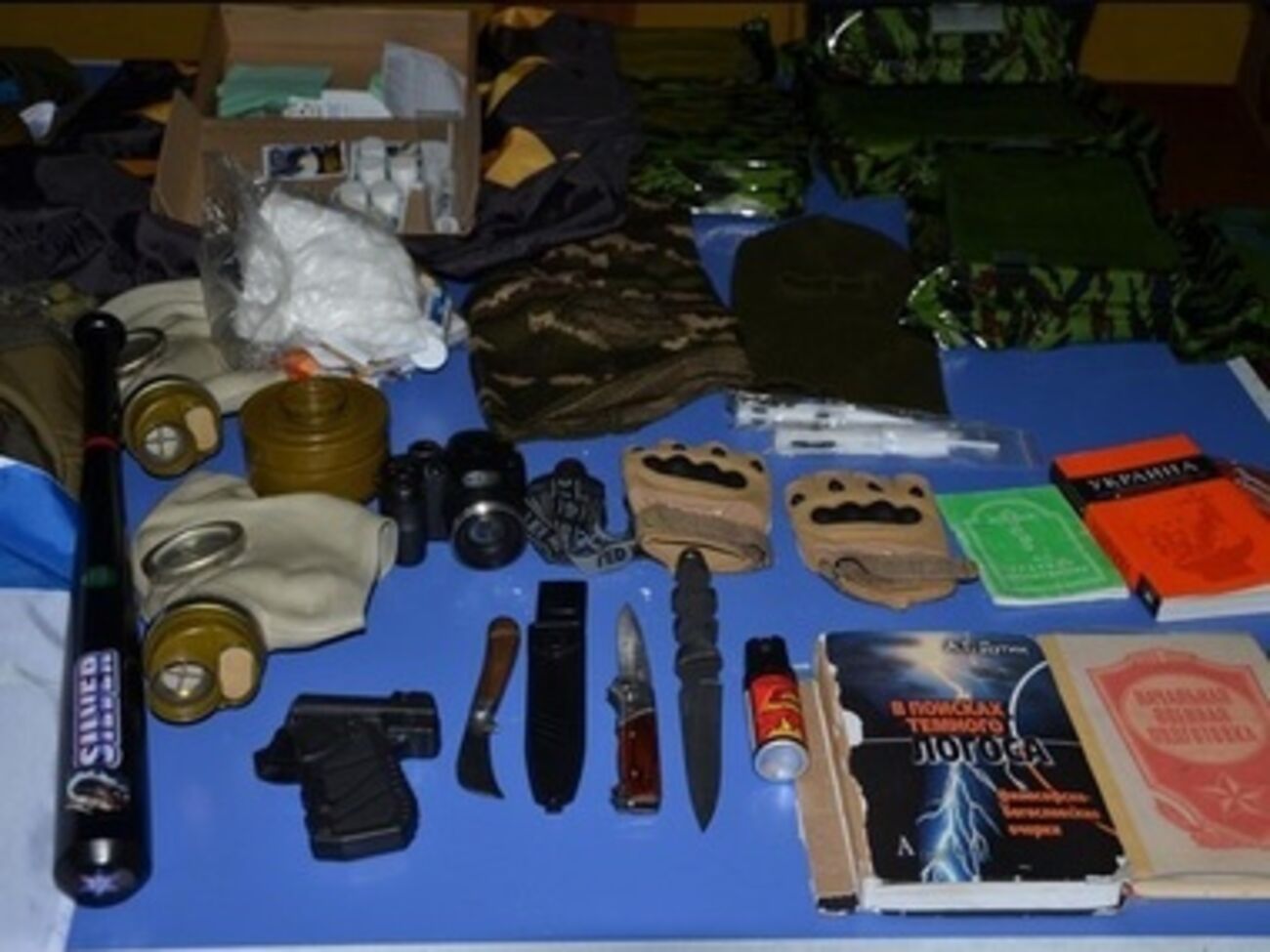 Россиянин ехал в Украину, вооружившись дубинкой и ракетницей