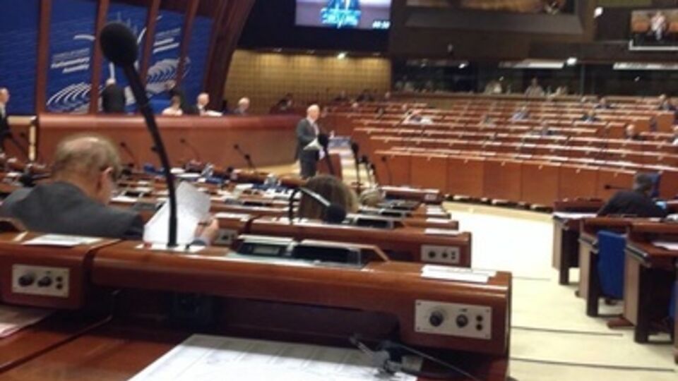 Места российской делегации в зале заседаний ПАСЕ пусты