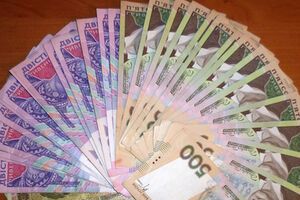 В ближайшее время гривну могут изъять из оборота в Крыму