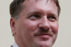 Ситуацию на востоке, по мнению Чорновила, могут стабилизировать кадровые ротации