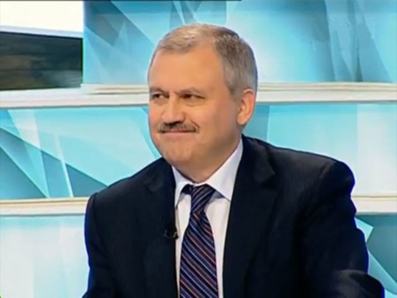 Андрей Сенченко заявил, что власть не отдаст Луганск и Донецк России