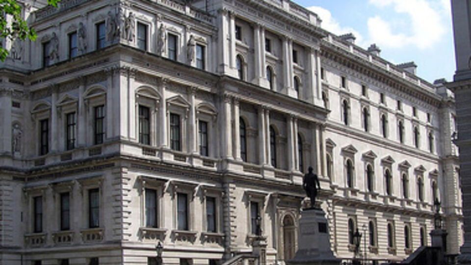 Британия прзвала Россию публично дистанцироваться от событий на востоке Украины