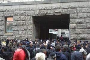 Активисты уверены, что мэр Харькова выполняет указания новой власти