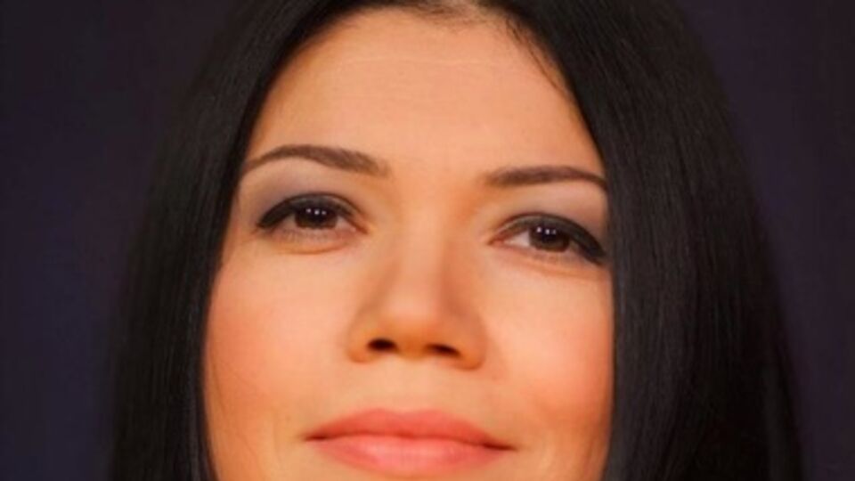 Виктория Сюмар