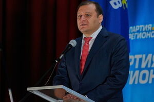 Добкин выступил против применения силы к сепаратистам