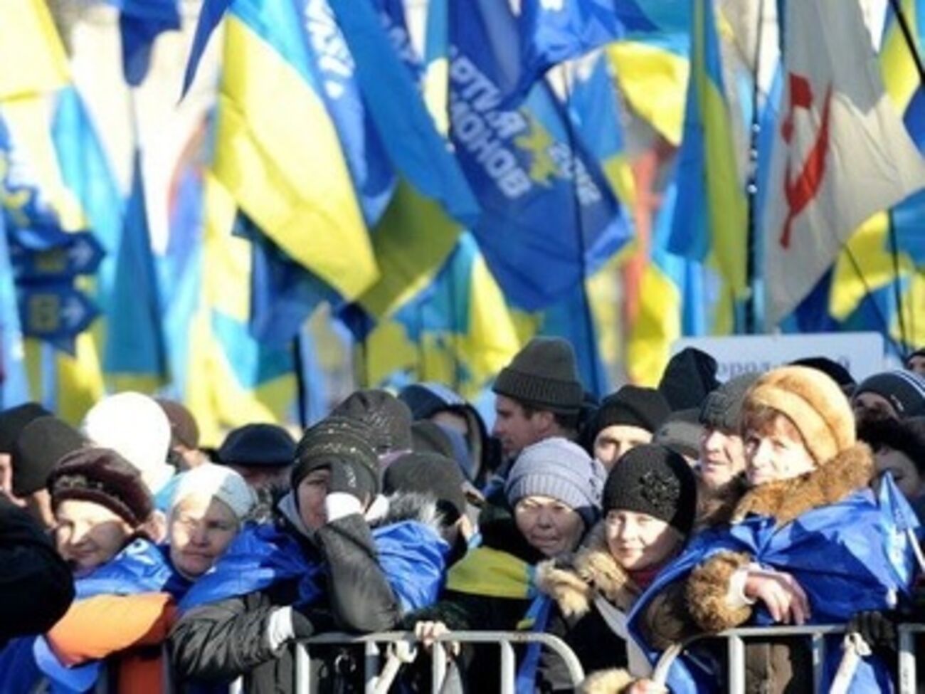 Донецкие регионалы говорят, что не хотят раскола Украины