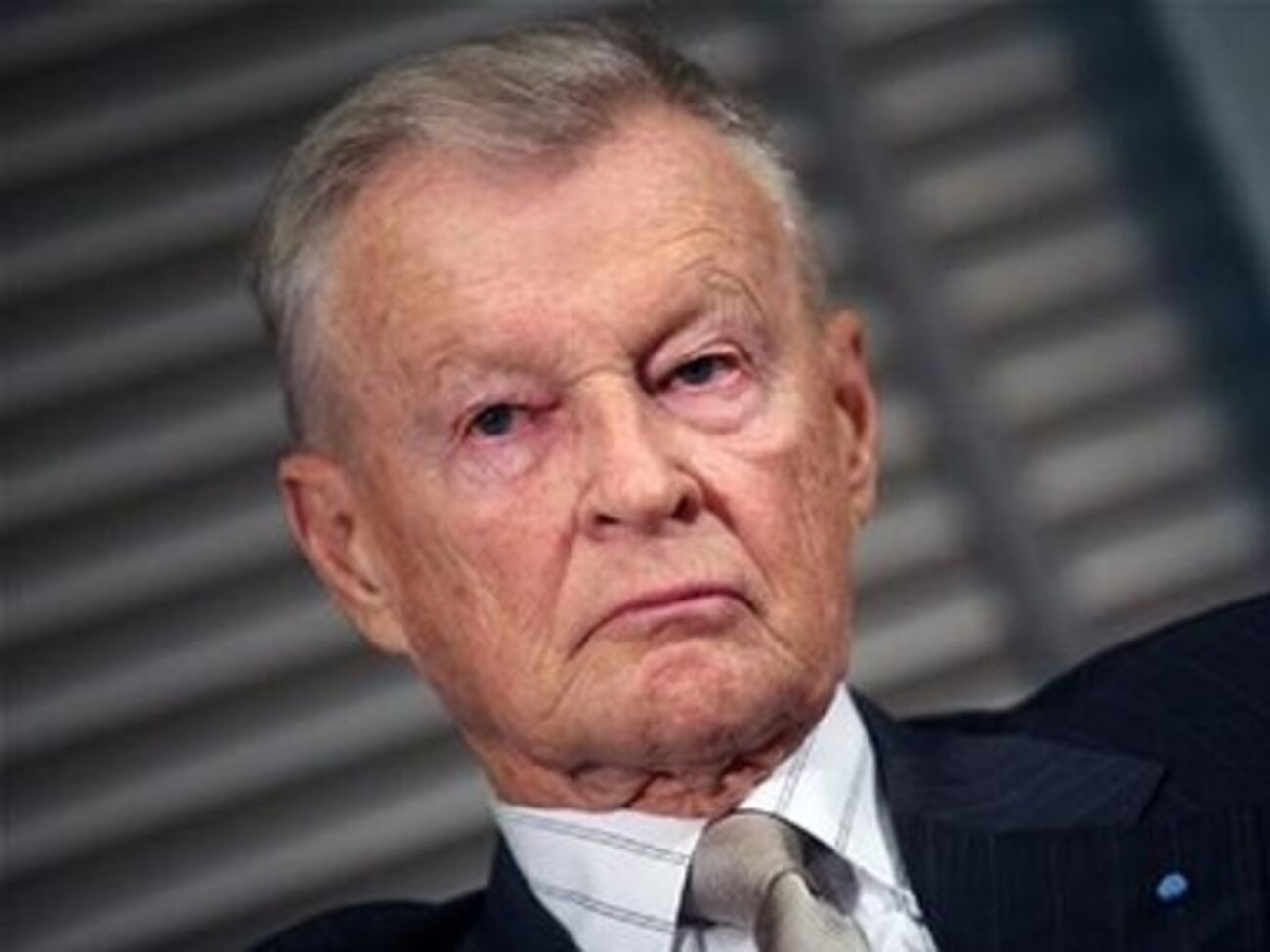 Бжезинский: Россия утверждает, что на востоке Украины восстало население, а в действительности проверяет, может ли захватить эту территорию без большого противостояния