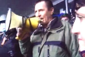 Мэра выбирали на митинге