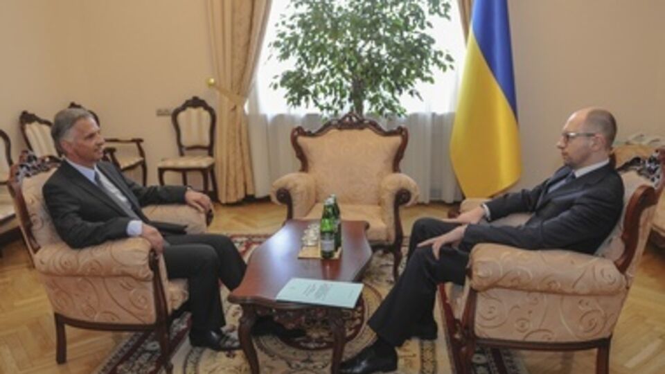 Буркхальтер встретился с Яценюком