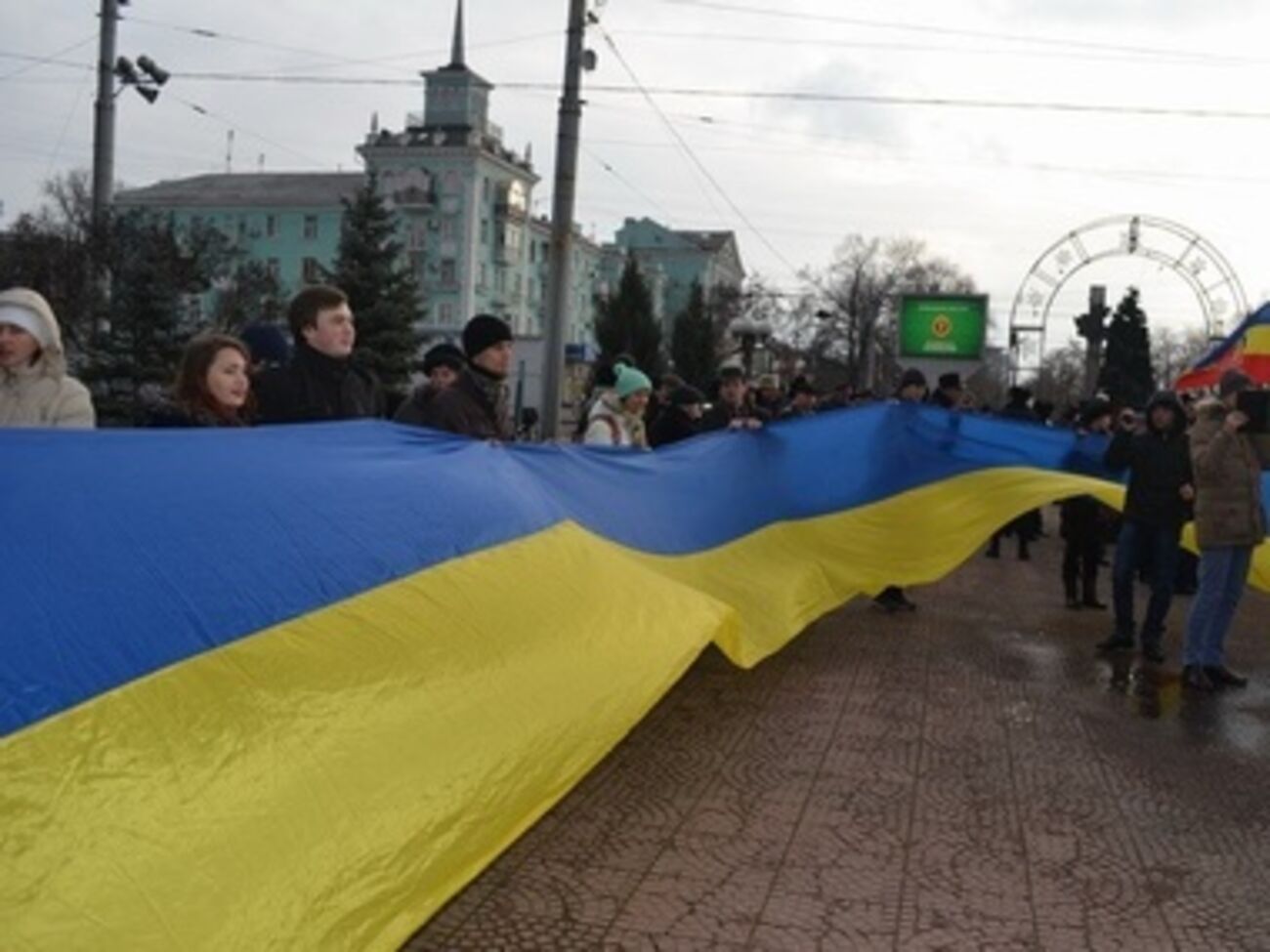 Проукраинский митинг в Луганске