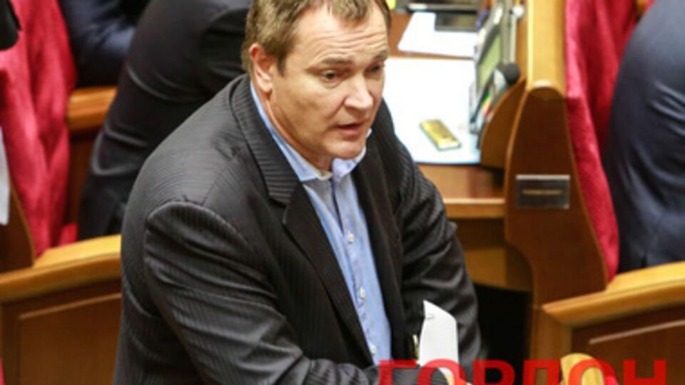 Колесниченко сам написал заявление о сложении депутатских полномочий