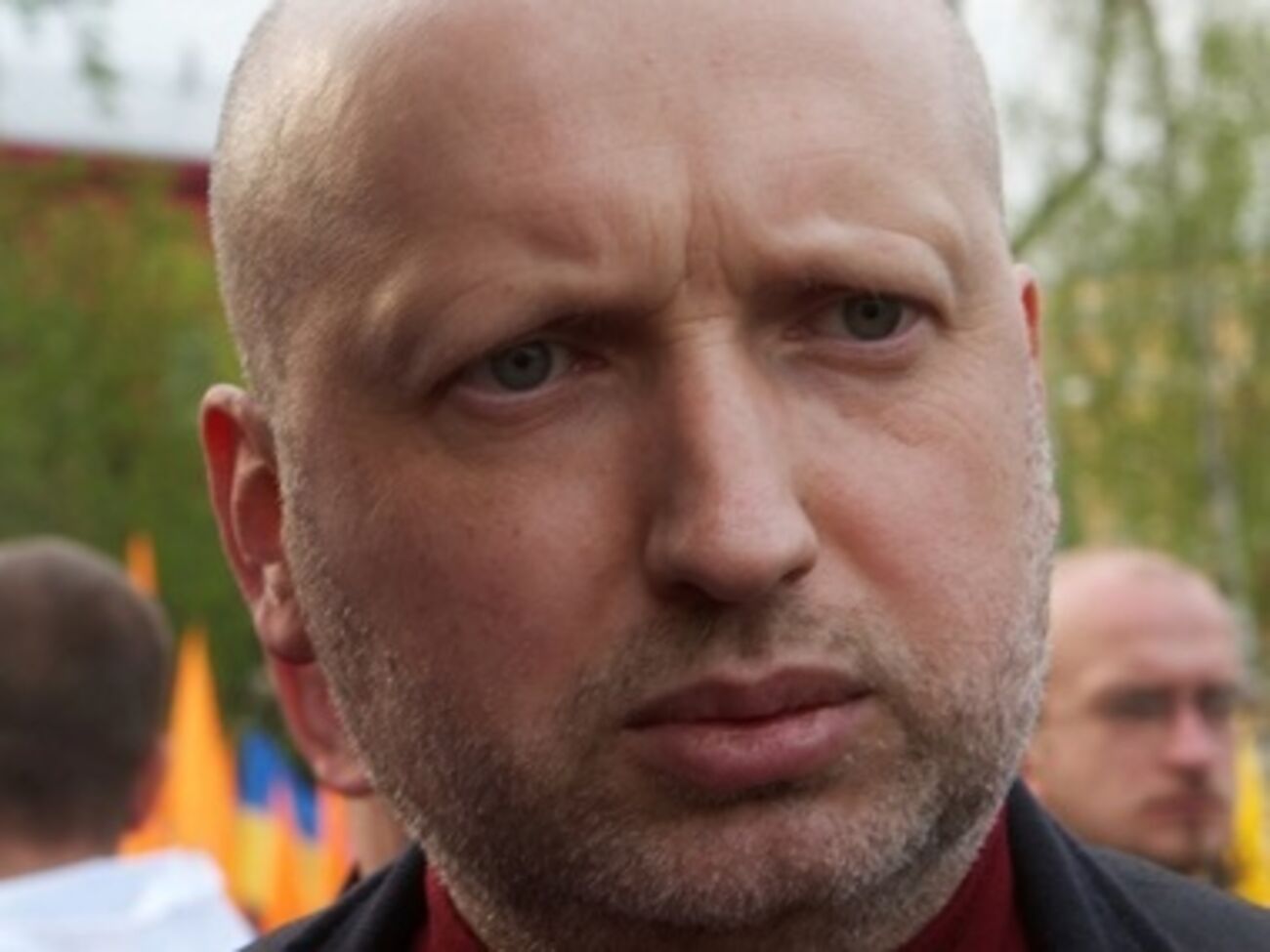 Александр Турчинов выступил против вооружения населения Украины