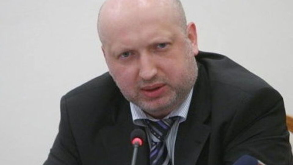 Турчинов поручил оплачивать работу только тех депутатов, которые присутствуют в сессионном зале