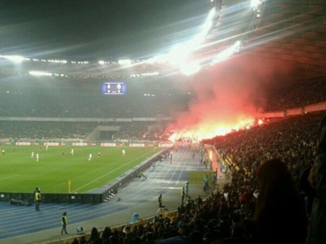 Во время матча фанаты "Динамо" скандировали "Донецк", ультрас "Шахтера" --- "Киев"