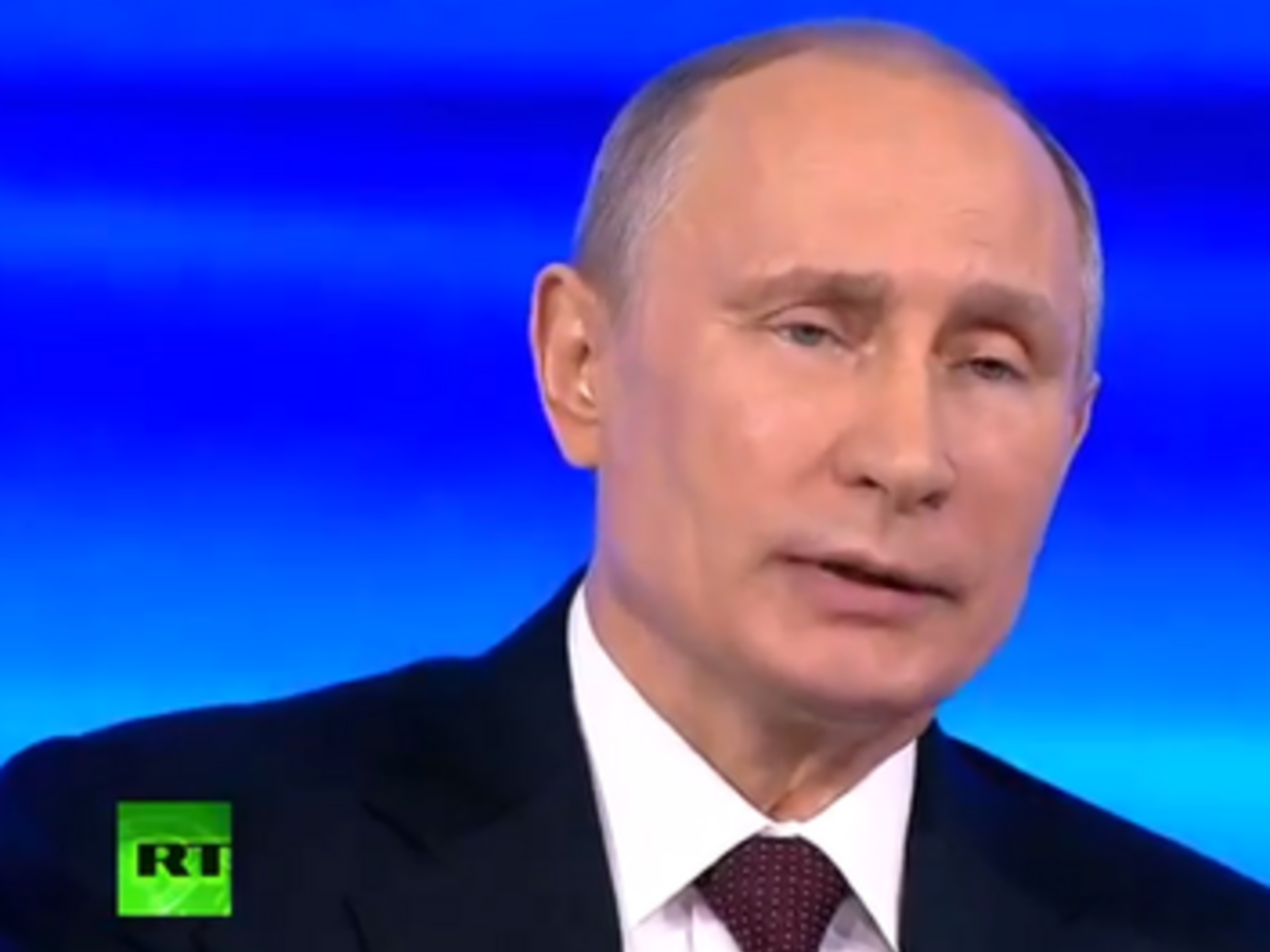 Путин говорит, что не хочет применять силу
