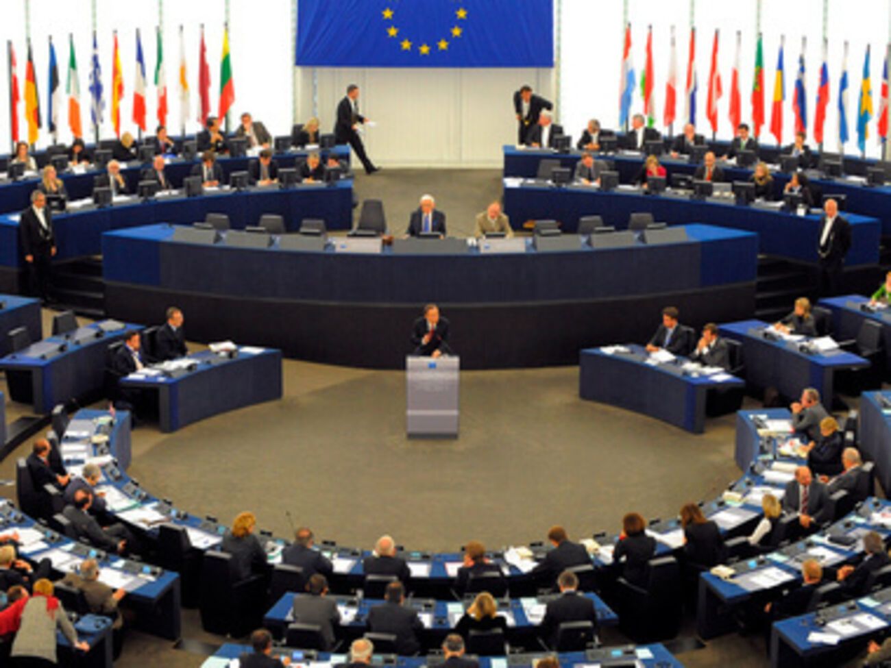 Европарламент выразил полную солидарность с правительством Украины