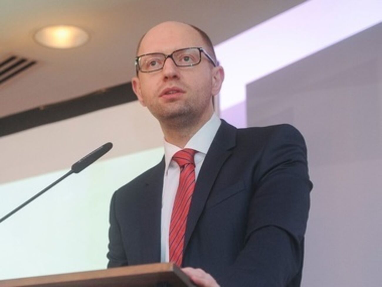 Арсений Яценюк:&nbsp;Крым был, есть и будет территорией Украины