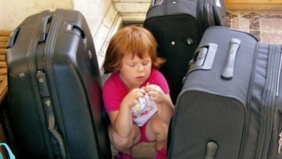 Минсоцполитики: Из Крыма уехало 799 семей с детьми
