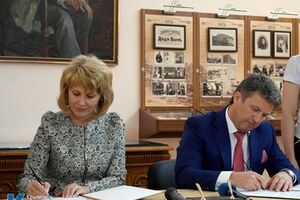 В Ялте подписано соглашение о сотрудничестве между Министерством курортов и туризма Крыма и Министерством культуры Московской области.