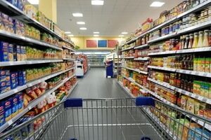 Жители Кубани ездят в Керчь за дешевыми продуктами