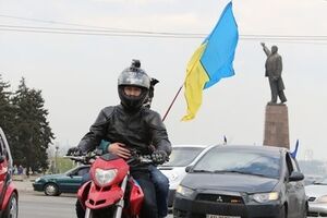 Запорожская ГАИ подружилась с байкерами ради единства Украины