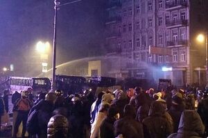 Водометы на Майдане в январе–феврале 2014 года применили в минусовую температуру