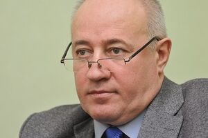 Чумак считает, что вооруженным партиям в политике не место