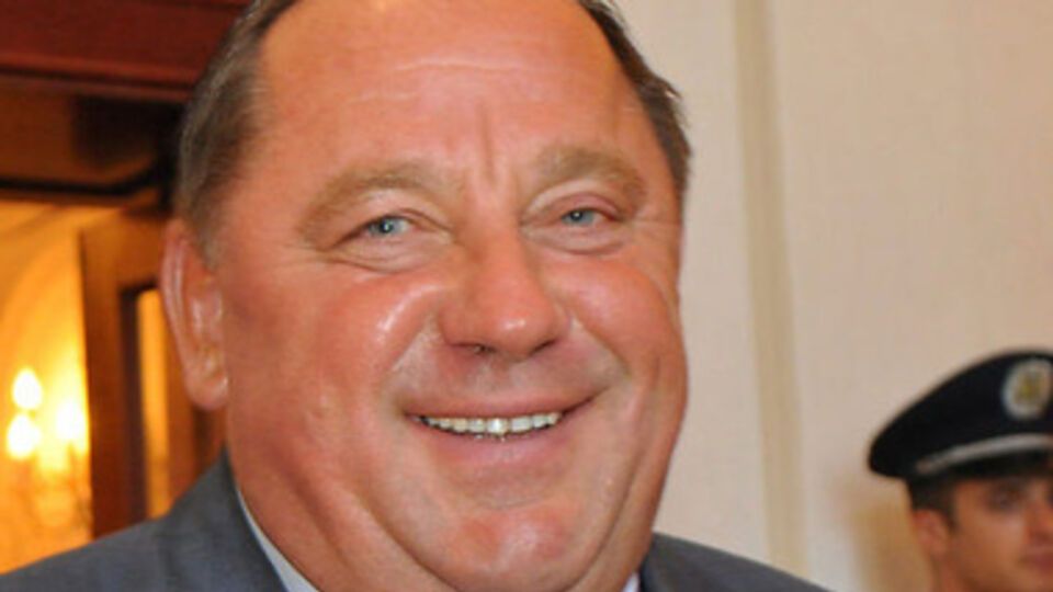 Петр Мельник