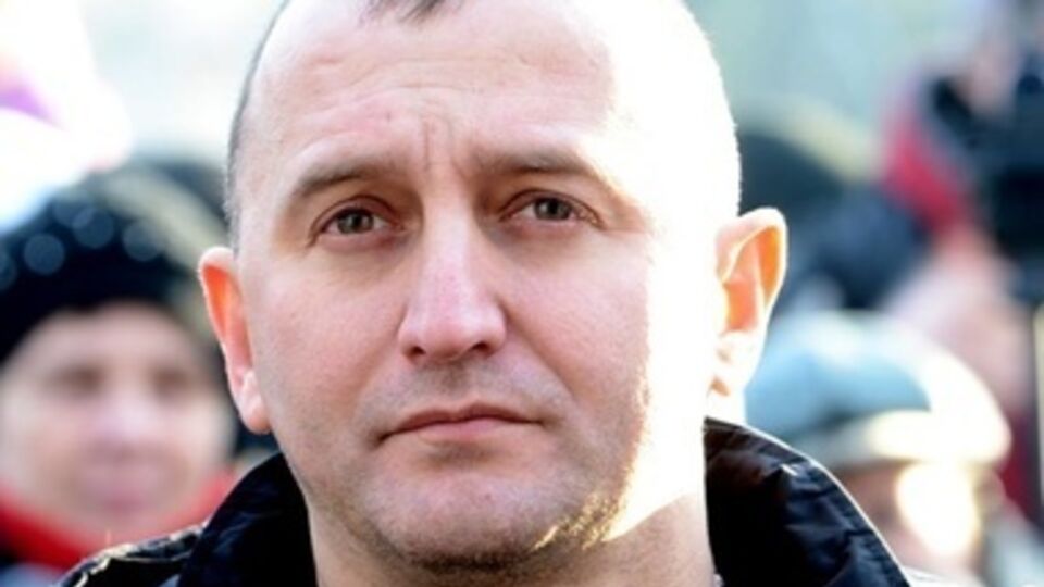 Сиротюк: Государство не может обеспечить безопасность граждан, украинцам нужно выдать оружие