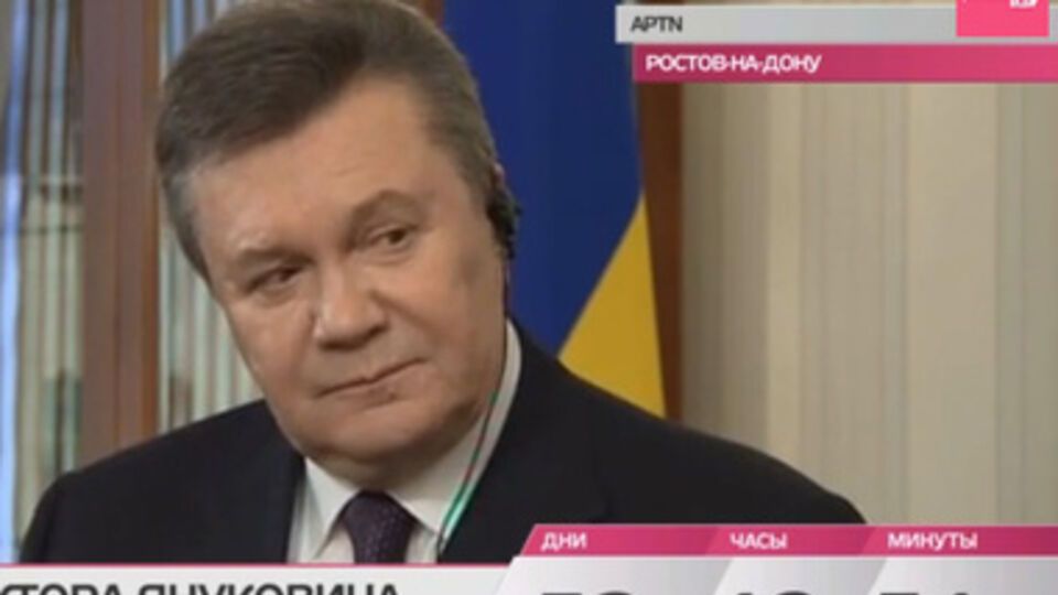 Виктор Янукович во время интервью