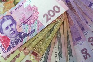 Гривна приостановила падение